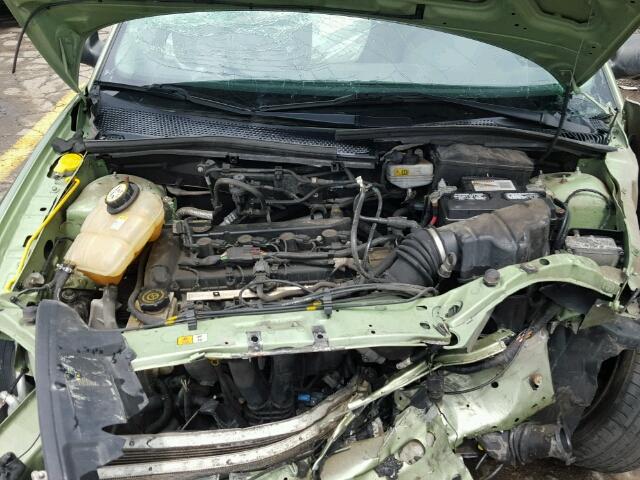 1FAHP34N27W210862 - 2007 FORD FOCUS GREEN photo 7