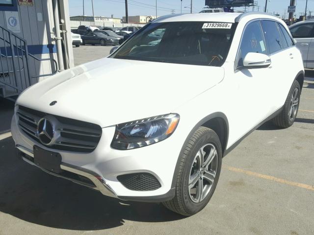 WDC0G4JB0JV023716 - 2018 MERCEDES-BENZ GLC 300 WHITE photo 2