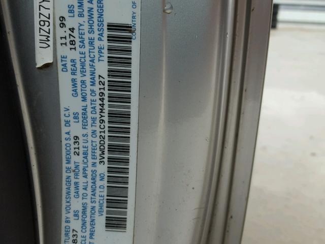 3VWDD21C9YM449127 - 2000 VOLKSWAGEN NEW BEETLE 银色 照片 10