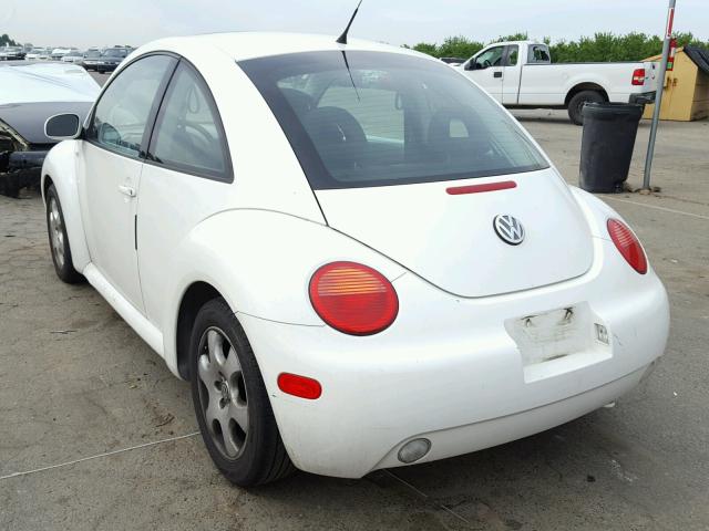 3VWCK21C02M400228 - 2002 VOLKSWAGEN NEW BEETLE 白色 照片 3