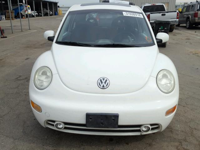 3VWCK21C02M400228 - 2002 VOLKSWAGEN NEW BEETLE 白色 照片 9