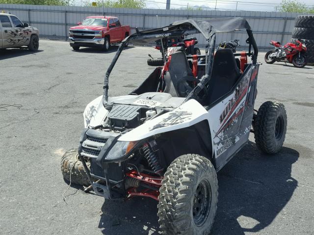 4UF15MPV5FT306612 - 2015 ARCTIC CAT WILDCAT WHITE photo 2