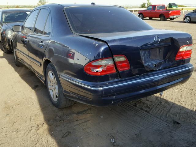 WDBJF70J71B297793 - 2001 MERCEDES-BENZ E 430 BLUE photo 3