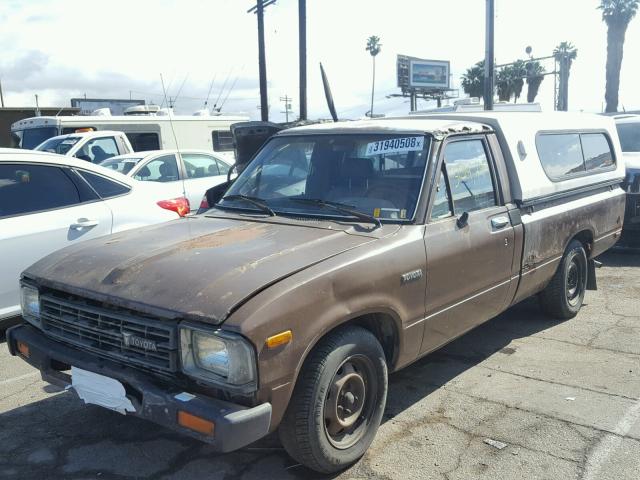 JT4RN44S1D1132597 - 1983 TOYOTA PICKUP 1/2 BROWN photo 2