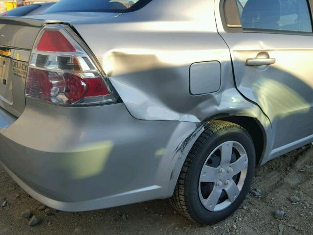 KL1TD5DE4BB123996 - 2011 CHEVROLET AVEO LS SILVER photo 10