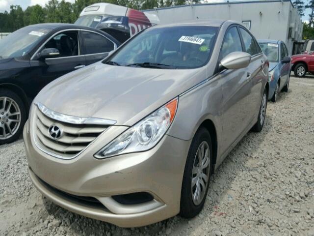 5NPEB4AC5BH291309 - 2011 HYUNDAI SONATA GLS GOLD photo 2