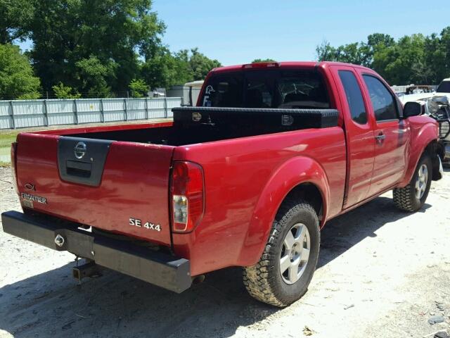 1N6AD06W06C437845 - 2006 NISSAN FRONTIER K RED photo 4