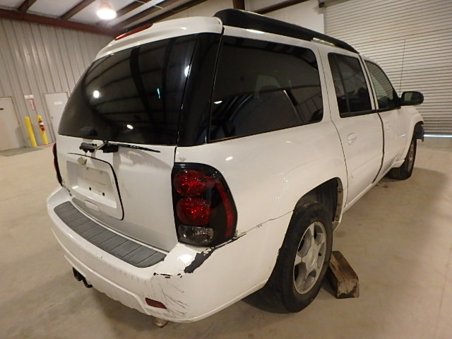 1GNES16S766114105 - 2006 CHEVROLET TRAILBLAZE WHITE photo 4