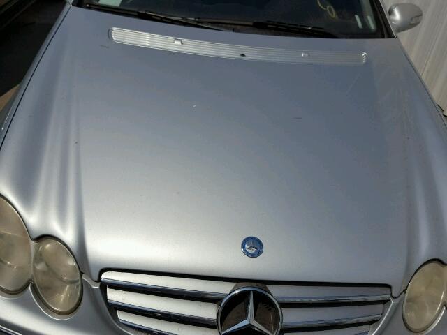 WDBTK56J66F168041 - 2006 MERCEDES-BENZ CLK 350 SILVER photo 7