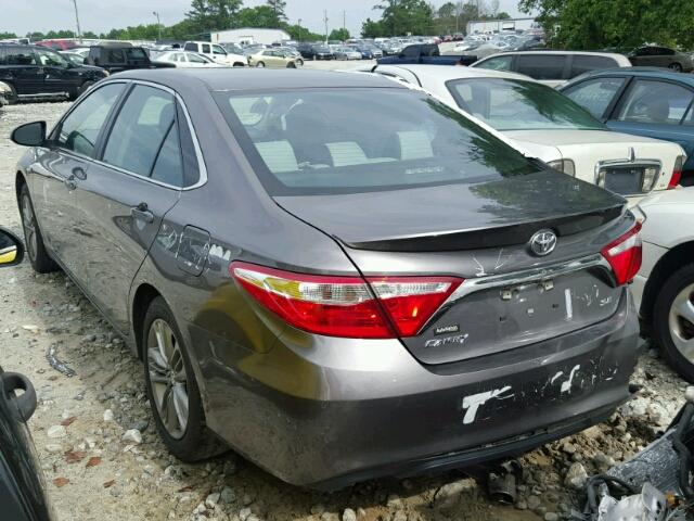 4T1BF1FK0HU273431 - 2017 TOYOTA CAMRY LE GRAY photo 3