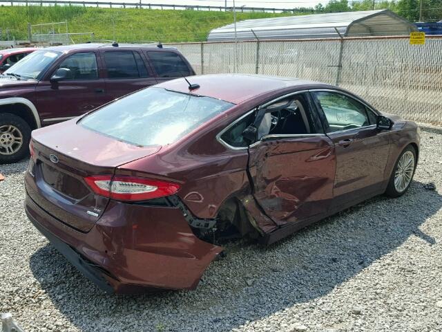 3FA6P0HD6GR223057 - 2016 FORD FUSION SE RED photo 4