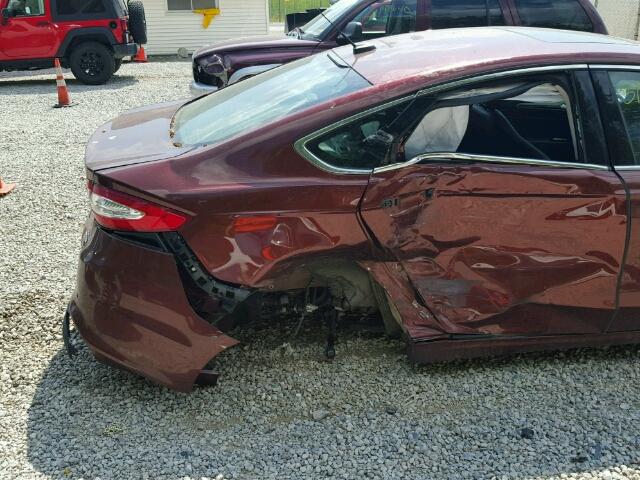 3FA6P0HD6GR223057 - 2016 FORD FUSION SE RED photo 9