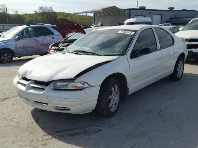 1B3EJ46XXWN274477 - 1998 DODGE STRATUS WHITE photo 2