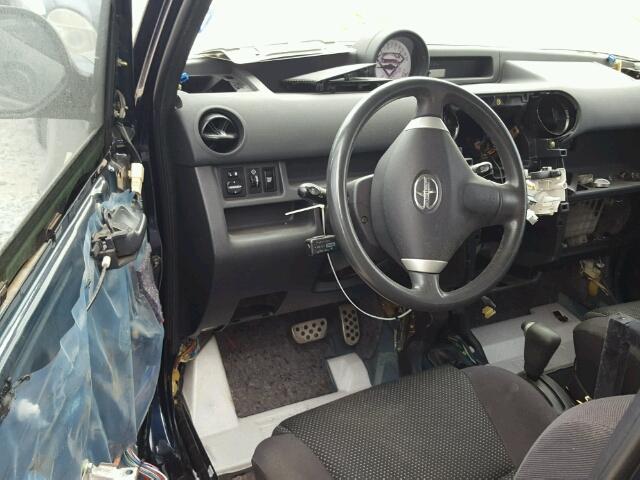 JTLKT324840165676 - 2004 TOYOTA SCION XB BLUE photo 9
