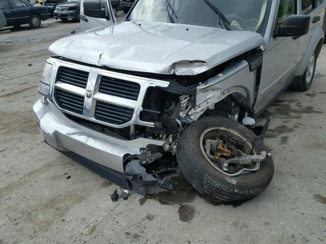 1D8GU58KX7W714605 - 2007 DODGE NITRO SLT SILVER photo 9