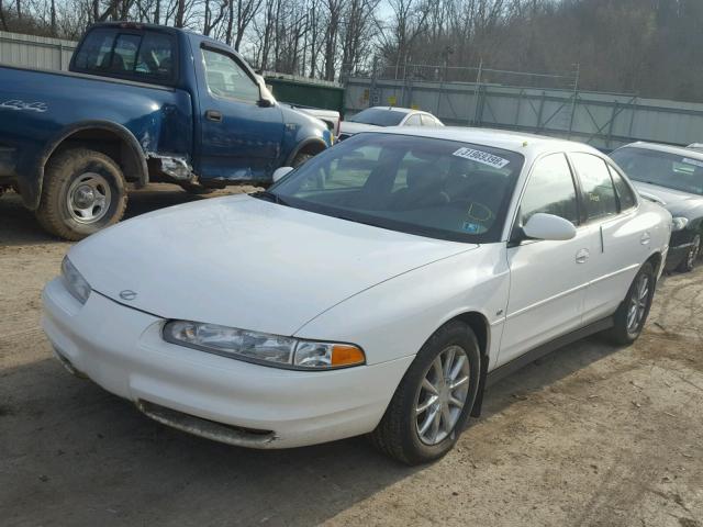 1G3WS52H61F262432 - 2001 OLDSMOBILE INTRIGUE G WHITE photo 2
