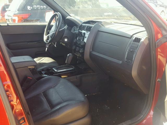 1FMCU94108KC30786 - 2008 FORD ESCAPE LIM RED photo 5