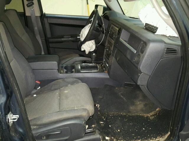 1J8HH48K08C161606 - 2008 JEEP COMMANDER BLUE photo 5