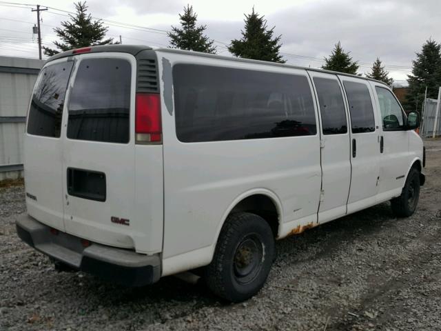 1GJHG39R3W1021454 - 1998 GMC SAVANA G35 WHITE photo 4