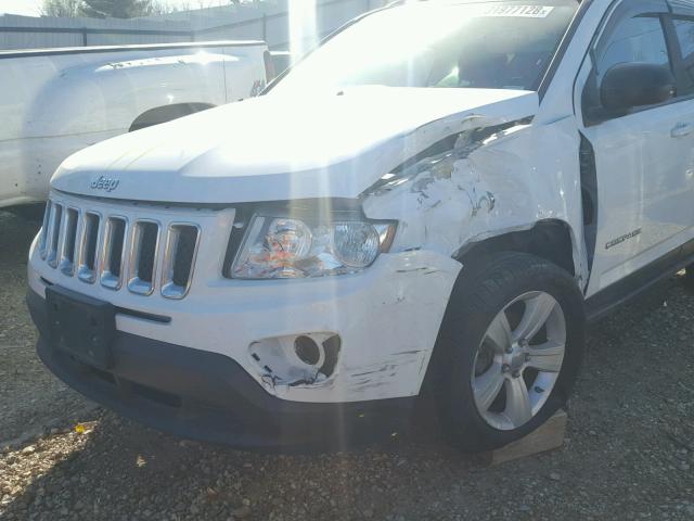 1C4NJCBB4CD719090 - 2012 JEEP COMPASS SP WHITE photo 9