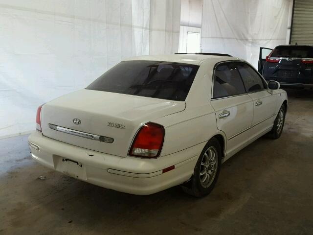 KMHFU45E72A204605 - 2002 HYUNDAI XG 350 WHITE photo 4