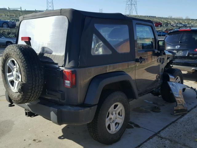 1C4AJWAG3EL249561 - 2014 JEEP WRANGLER S CHARCOAL photo 4