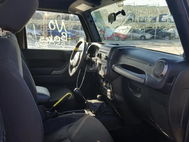 1C4AJWAG3EL249561 - 2014 JEEP WRANGLER S CHARCOAL photo 5