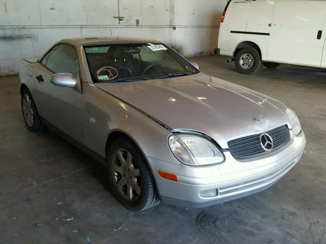 WDBKK47F5WF048103 - 1998 MERCEDES-BENZ SLK 230 KO SILVER photo 1