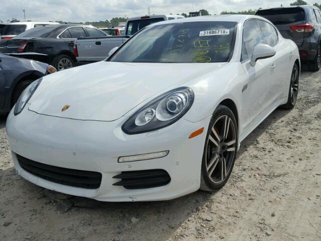 WP0AA2A73FL001210 - 2015 PORSCHE PANAMERA 2 WHITE photo 2