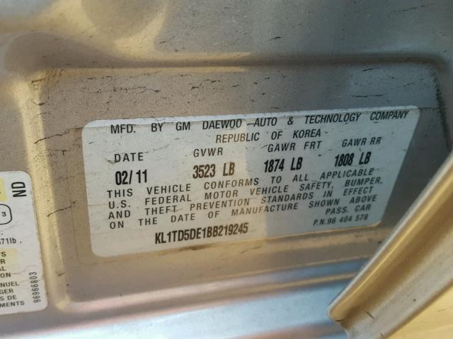 KL1TD5DE1BB219245 - 2011 CHEVROLET AVEO LS SILVER photo 10