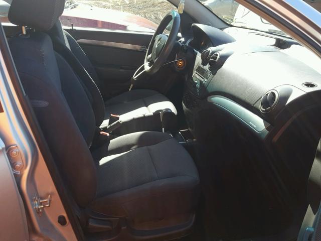 KL1TD5DE1BB219245 - 2011 CHEVROLET AVEO LS SILVER photo 5