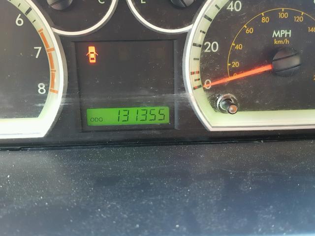 KL1TD5DE1BB219245 - 2011 CHEVROLET AVEO LS SILVER photo 8