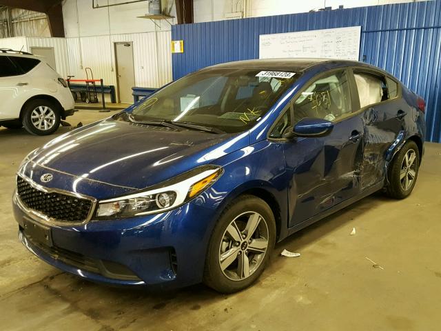 3KPFL4A78JE222329 - 2018 KIA FORTE LX BLUE photo 2