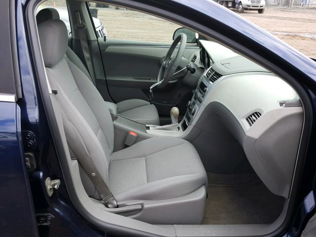 1G1ZH57B694157115 - 2009 CHEVROLET MALIBU 1LT BLUE photo 5