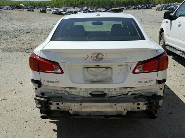 JTHBK262995104878 - 2009 LEXUS IS 250 WHITE photo 9