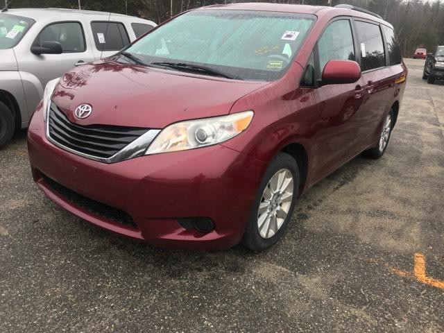 5TDJK3DC0BS022312 - 2011 TOYOTA SIENNA LE BURGUNDY photo 1