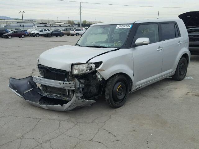 JTLZE4FEXCJ017121 - 2012 TOYOTA SCION XB SILVER photo 2