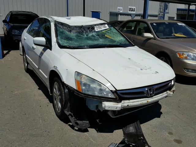 1HGCM56327A153954 - 2007 HONDA ACCORD SE WHITE photo 1