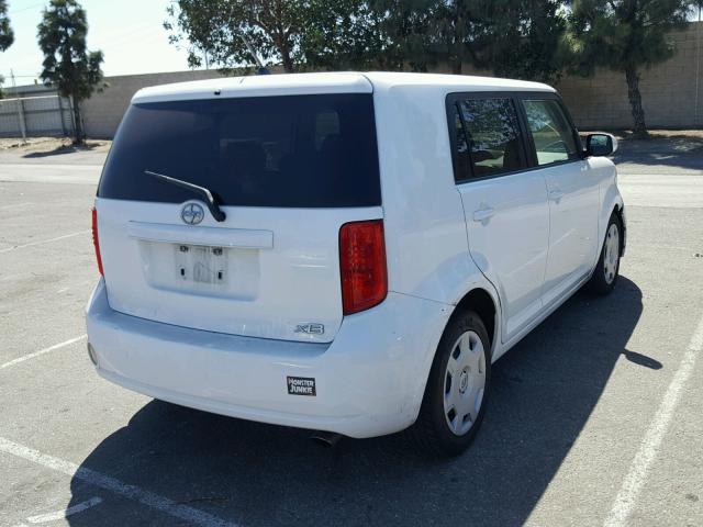 JTLKE50E181038673 - 2008 TOYOTA SCION XB WHITE photo 4