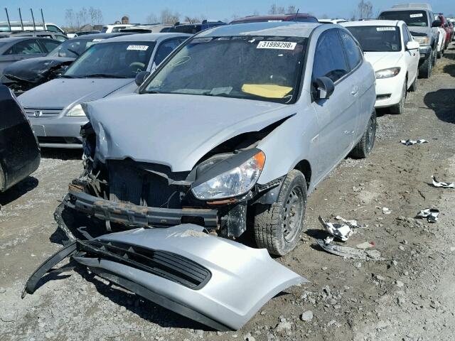 KMHCN35C28U093817 - 2008 HYUNDAI ACCENT BAS SILVER photo 2