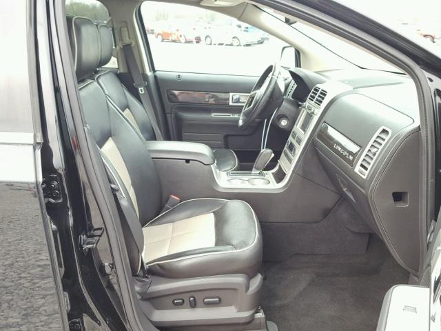 2LMDU68C69BJ05547 - 2009 LINCOLN MKX BLACK photo 5