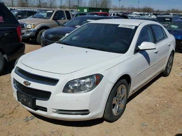 1G1ZH57B79F127741 - 2009 CHEVROLET MALIBU 1LT WHITE photo 2