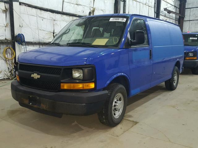 1GCGG25C981147187 - 2008 CHEVROLET EXPRESS G2 BLUE photo 2