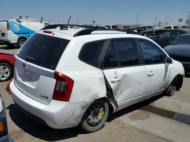 KNAFG526497253201 - 2009 KIA RONDO LX WHITE photo 4