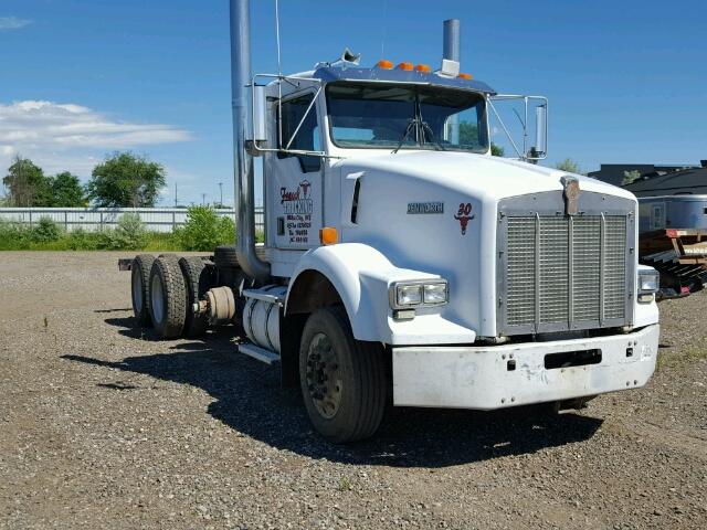 1XKDDR9X1VR747494 - 1997 KENWORTH CONSTRUCT WHITE photo 1