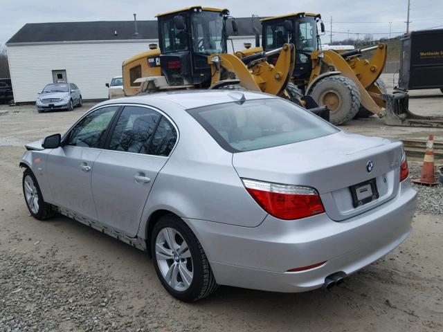 WBANV1C57AC159857 - 2010 BMW 528 XI SILVER photo 3