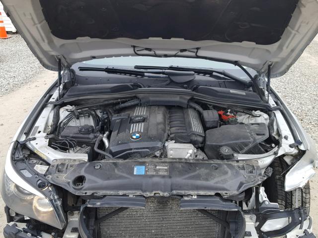 WBANV1C57AC159857 - 2010 BMW 528 XI SILVER photo 7