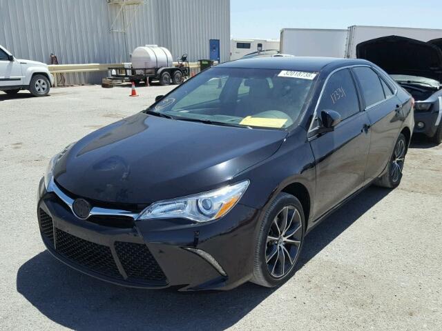 4T1BF1FK4HU634871 - 2017 TOYOTA CAMRY LE BLACK photo 2