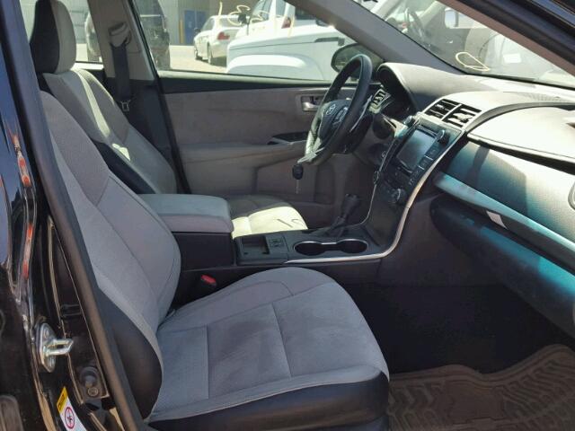 4T1BF1FK4HU634871 - 2017 TOYOTA CAMRY LE BLACK photo 5