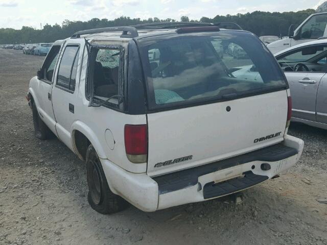 1GNCS13W51K226545 - 2001 CHEVROLET BLAZER WHITE photo 3